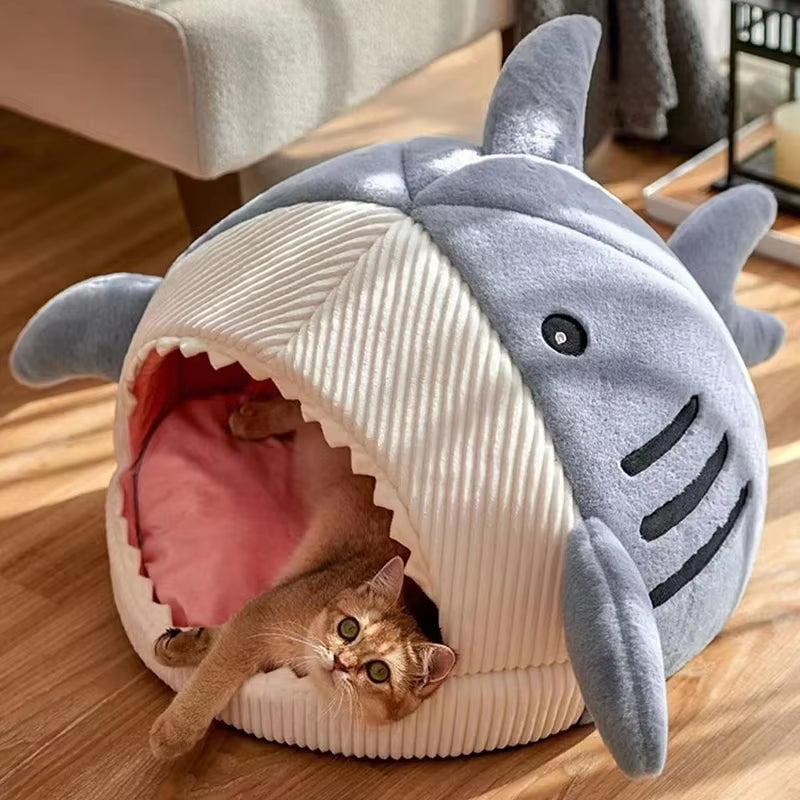 Cozy Cartoon Shark Cat Bed - Perfect Nest for Your Sweet Kittens!